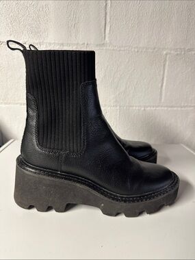 Black Platform Chelsea Boot